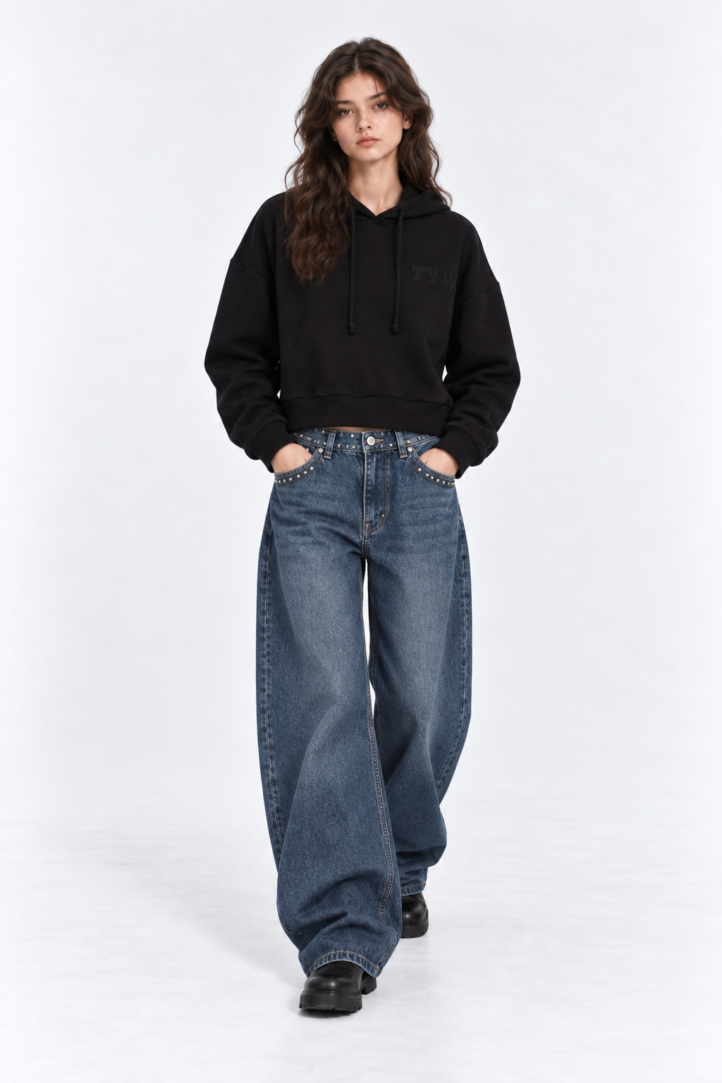 JEANS CON BORCHIE
