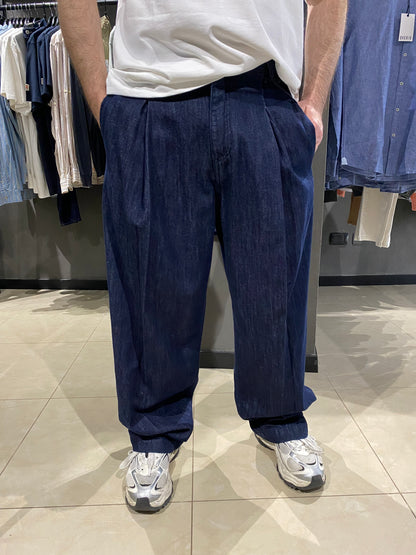 JEANS BAGGY CON PINCES