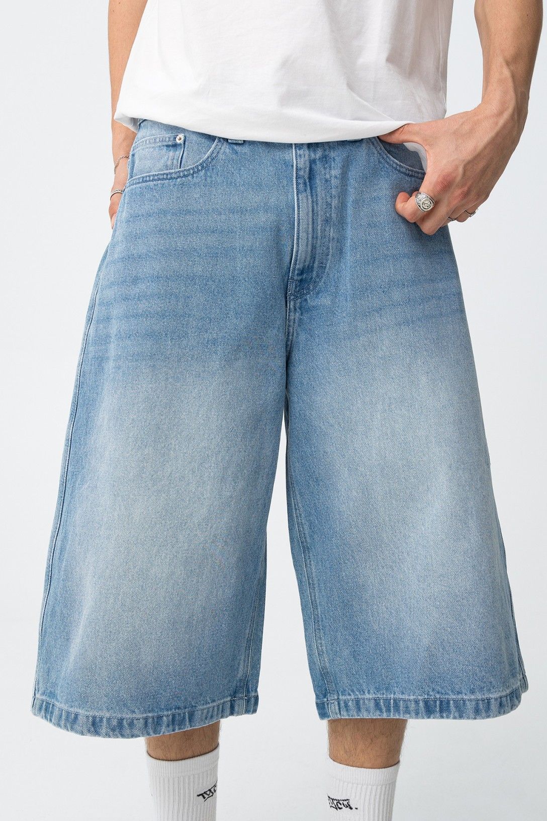 JORTS SUPER BAGGY