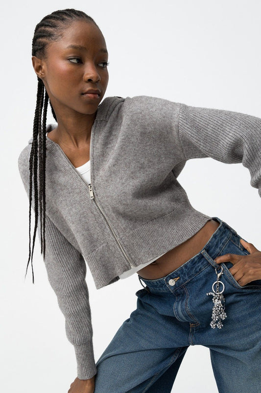 MAGLIONE CON CAPPUCCIO