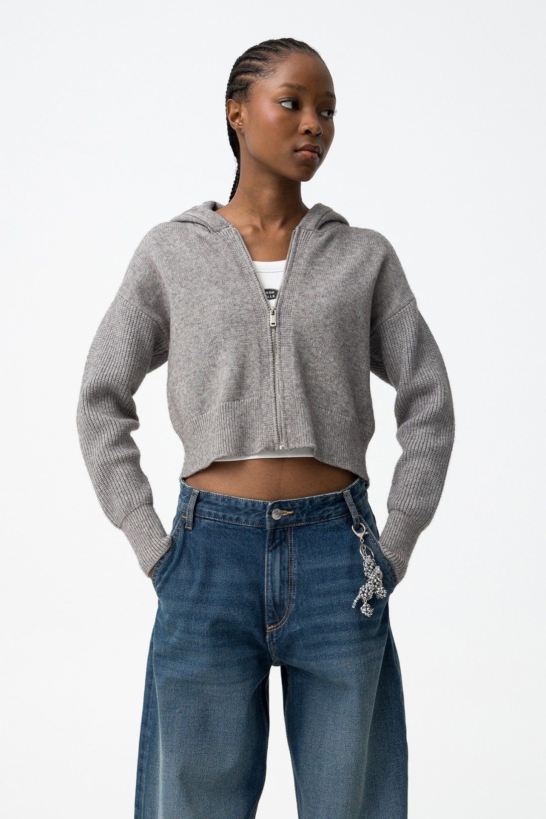 MAGLIONE CON CAPPUCCIO