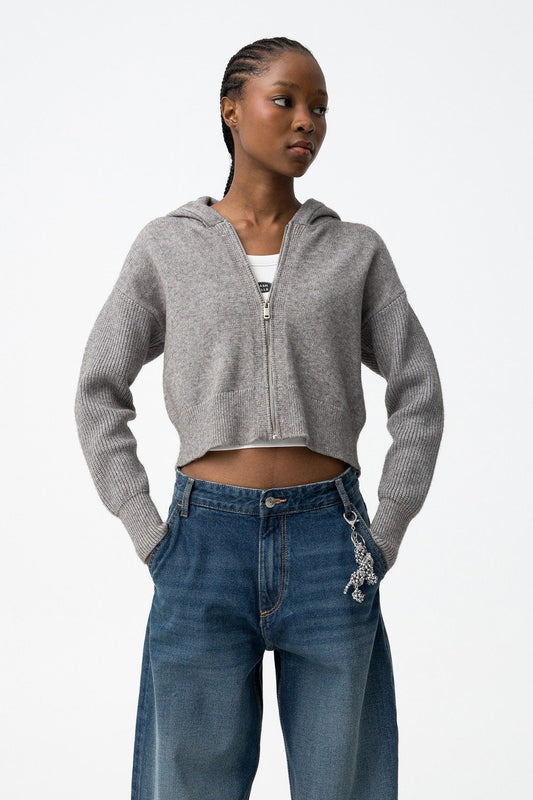 MAGLIONE CON CAPPUCCIO