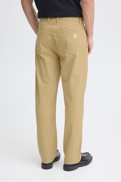 PANTALONE CHINO