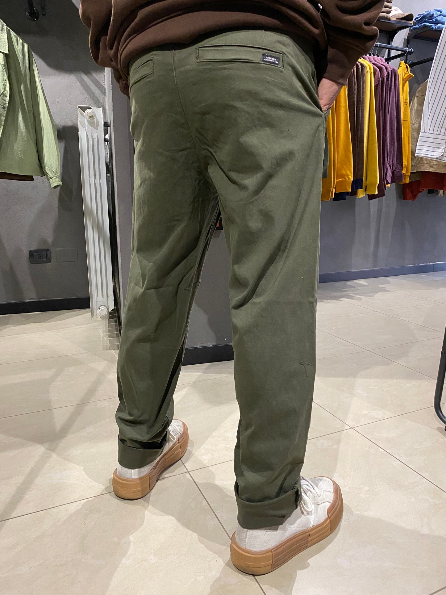 PANTALONE CHINO